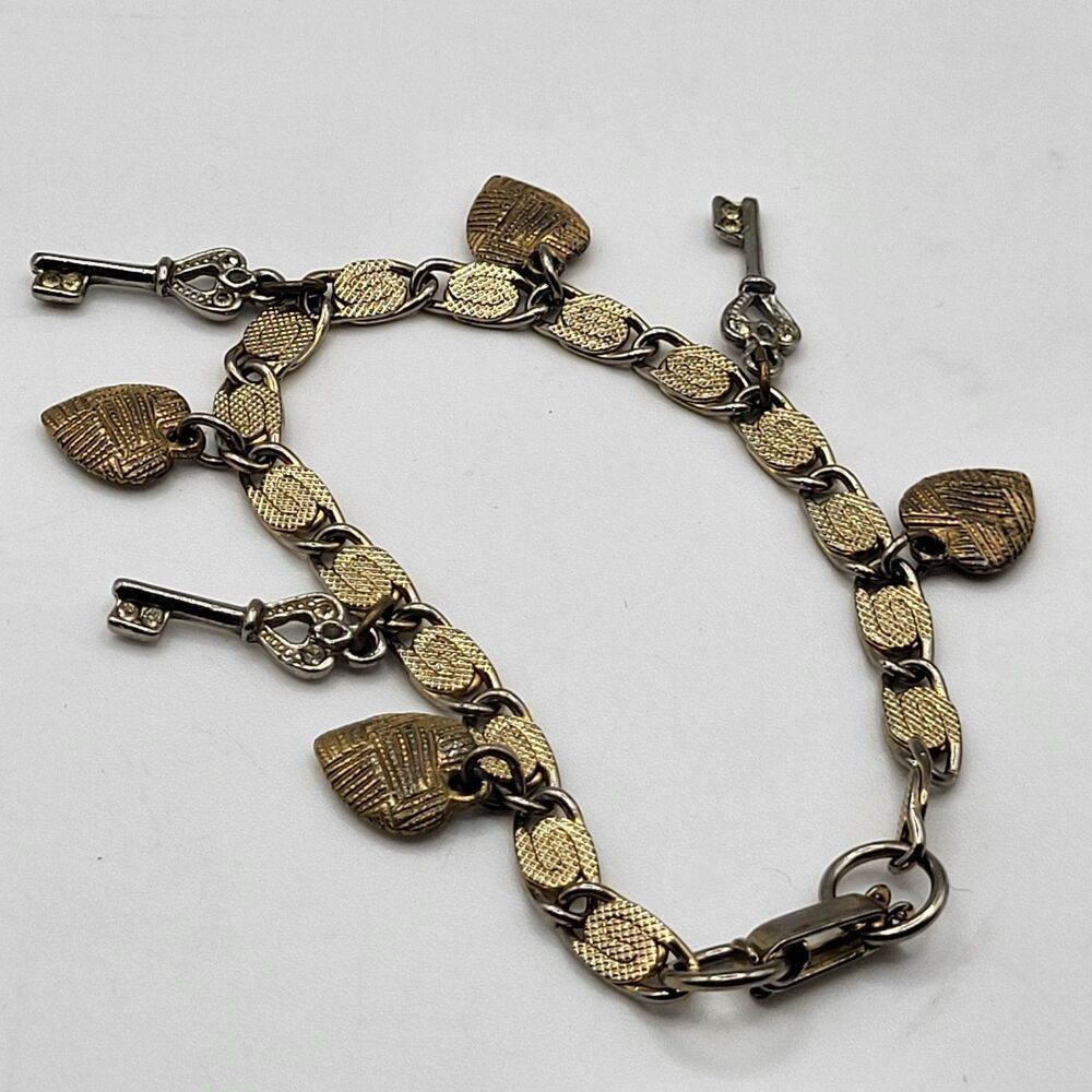 Charm Bracelet Heart Key Bracelet 7in